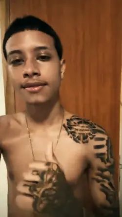 Kaue e colombiano 