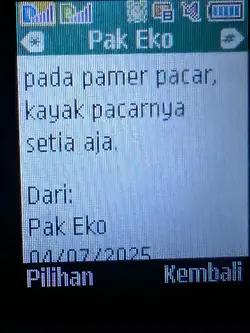 pada pamer pacar