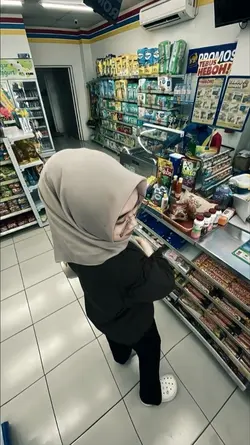 BERLAYAR 