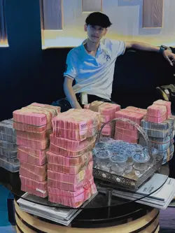 TREND UANG DI MEJA