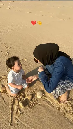 mom and daughter 