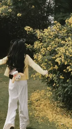 𝒜𝑒𝓈𝓉𝒽𝑒𝓉𝒾𝒸 
