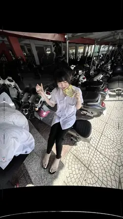 3 anh
