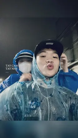 Tay cầm tay nhé