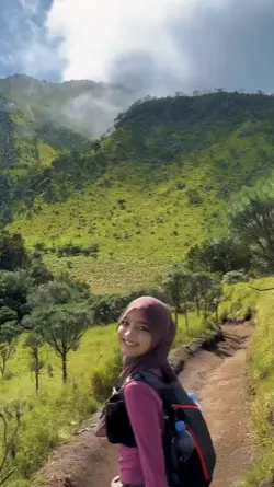 Trend naik gunung