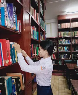ຝາກຕິດຕາມກັນແນ່.