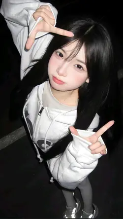 Eyes nose lips