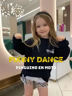 pinguino en moto