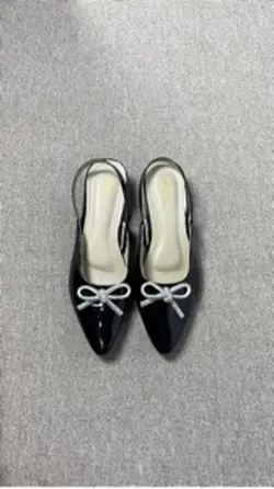 Rivew heels