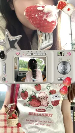 strawberry ⋆ 𐙚 