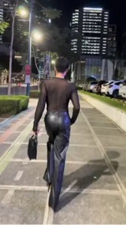 Slowmo catwalk