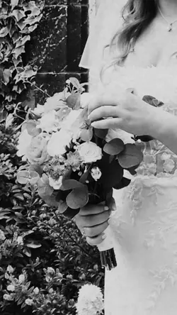B&W bridal portrait 