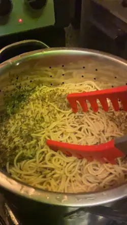 Spaghetti food