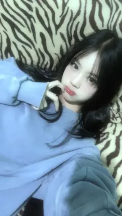 1 photo