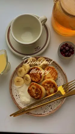 BREAKFAST THERAPY 