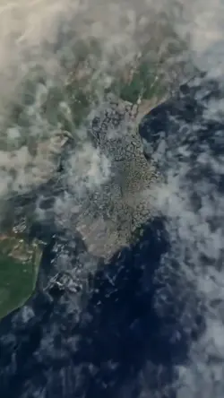 TERRA EM ZOOM