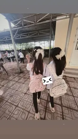 vô đây vô đây”