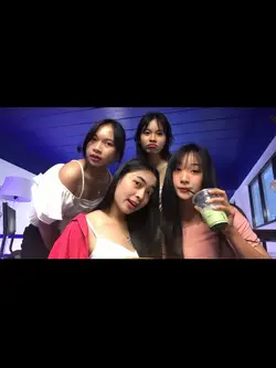 With friends 💗🌟