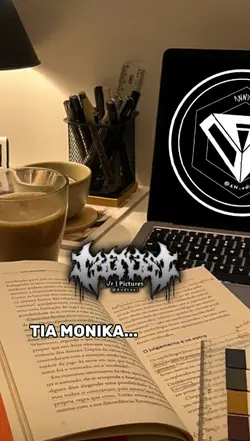 TIA MONIKA MANIA