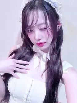 최애사진을 넣어보세여•-•