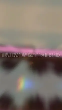 TRAI DAT OM MAT TROI