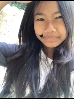 Simple girl 🖤