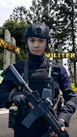 SERAGAM MILITER