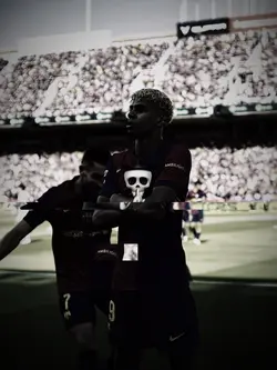 Skull x Glitch 3:4