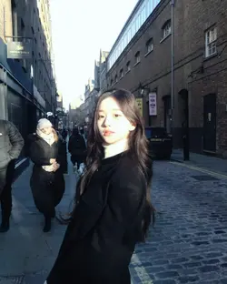 Rồi chờ đợi mãi