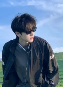 แม่แบบ2รูปตึงๆ
