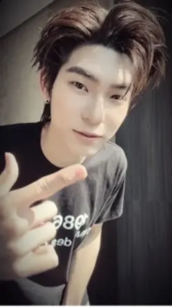 แฟนใครไม่รู้