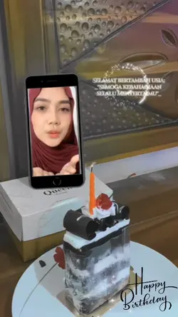 Tiup lilin viral 