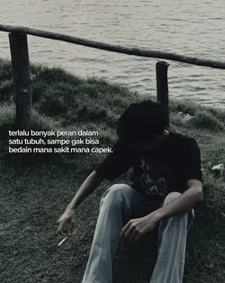 terlalu banyak peran