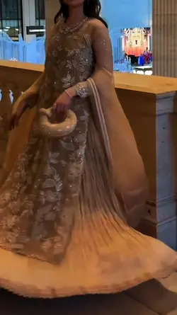 Smooth twirl slomo