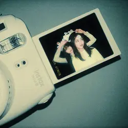 camera polaroid
