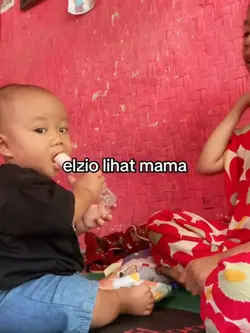 Elzio lihat mama