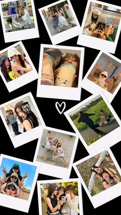 Friends moments