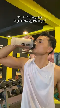 lo gak jelak tapi 