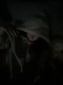 😴.