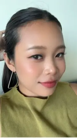เป็นคนขี้เหร่ของใครบางคน