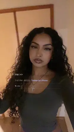 Me >>