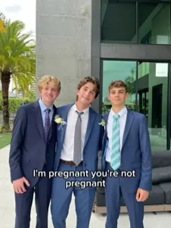 Pregnant 🤰🏼 AI