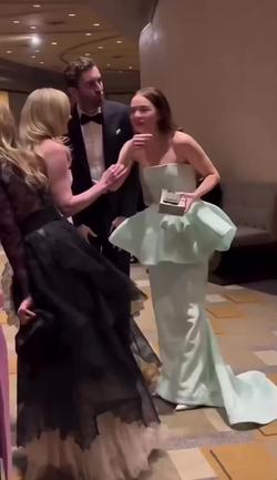Recut | Emma Stone Running 