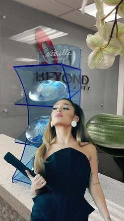 Recut | Ariana Grande Walk