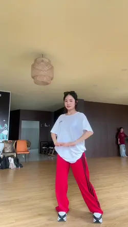 Thêm 1 đoạn video