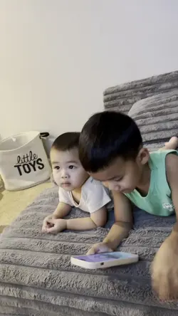 Thêm 5 đoạn video