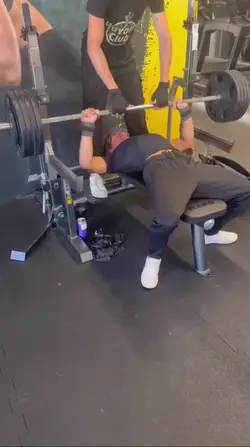 Ajoute 1 clip