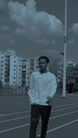 Ajoute 4 clips