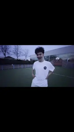 Ajoute 10 clips