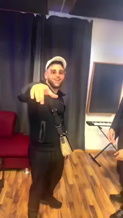 8 Clips hinzufügen